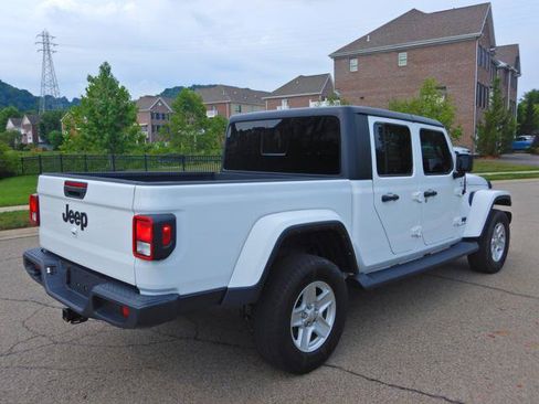 Used 2022 Jeep Gladiator Sport AWD/4WD image 6