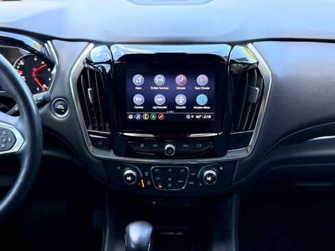 Used 2022 Chevrolet Traverse Premier w/ Redline Edition image 19