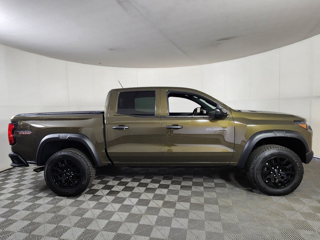 Used 2023 Chevrolet Colorado Trail Boss w/ LPO, Skid Plate Package AWD/4WD image 8