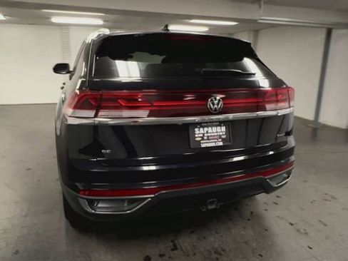 Used 2024 Volkswagen Atlas Cross Sport SE AWD/4WD image 7