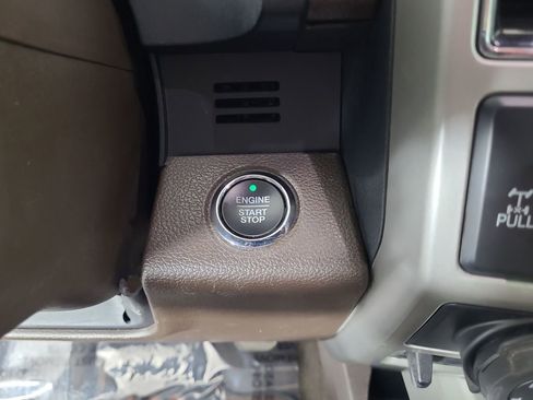 Used 2019 Ford F150 King Ranch w/ Equipment Group 601A Luxury AWD/4WD image 15