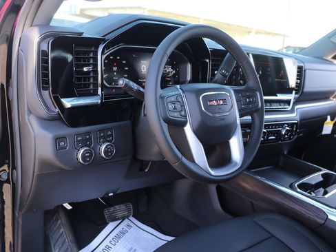 New 2026 GMC Sierra 2500 SLT w/ SLT Convenience Package AWD/4WD image 15