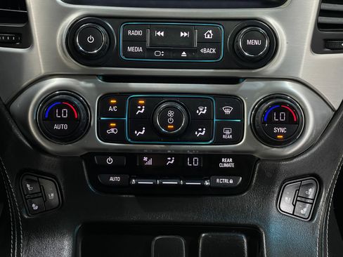 Used 2019 GMC Yukon SLT w/ Premium Edition AWD/4WD image 25