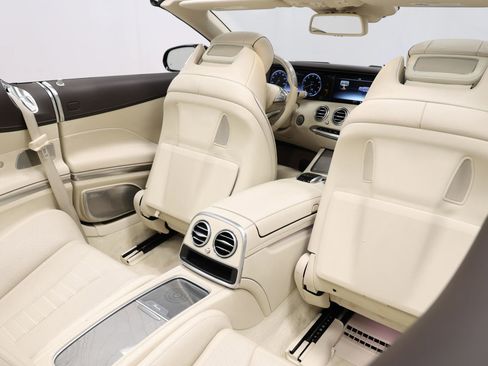 Used 2017 Mercedes-Benz S 550 Cabriolet image 62