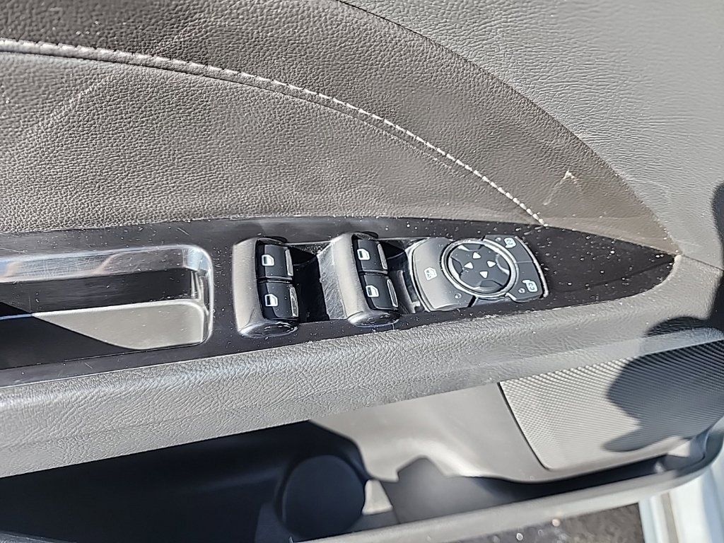 Used 2014 Ford Fusion Titanium FWD image 8