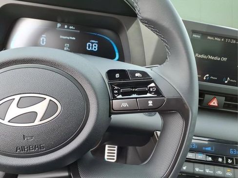 New 2026 Hyundai Elantra SEL Sport FWD image 19