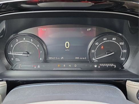 Used 2021 Lincoln Corsair FWD image 23