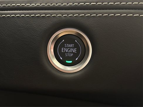 New 2025 Cadillac Escalade ESV Sport Platinum image 28