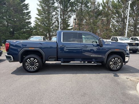 Used 2021 GMC Sierra 2500 SLE w/ SLE Convenience Package AWD/4WD image 11