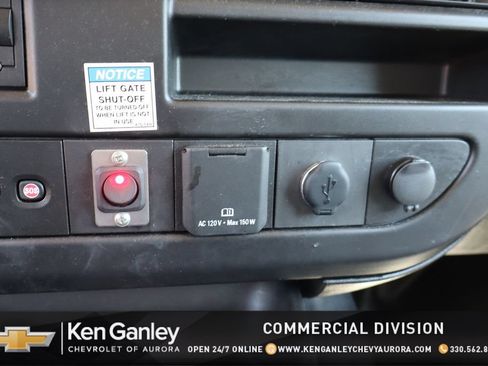 Used 2022 Chevrolet Express 3500 w/ Power Convenience Package RWD image 20