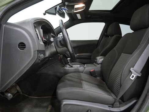 Used 2022 Dodge Charger SXT w/ Blacktop Package AWD/4WD image 13