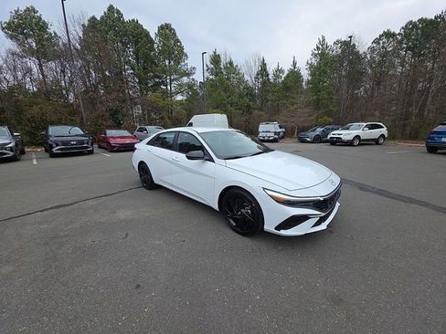 New 2026 Hyundai Elantra Sport FWD image 12