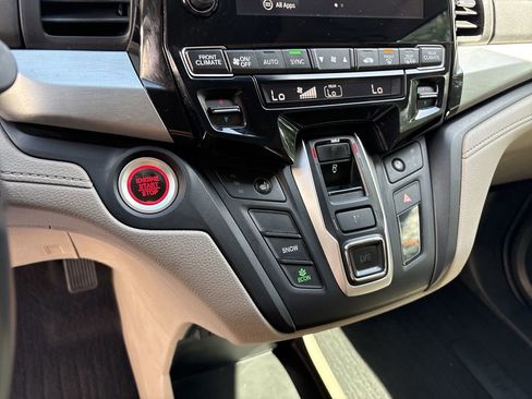 Used 2019 Honda Odyssey EX-L image 16