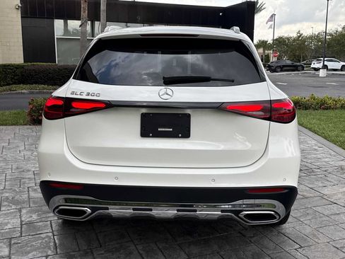Used 2025 Mercedes-Benz GLC 300 image 5