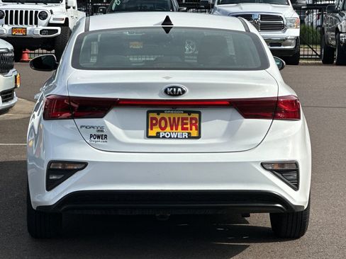 Used 2021 Kia Forte Sedan FWD image 5
