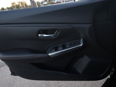 New 2025 Nissan Sentra SR image 22