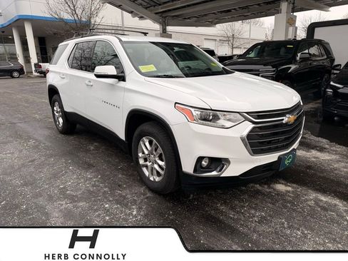 Certified 2019 Chevrolet Traverse LT image 1