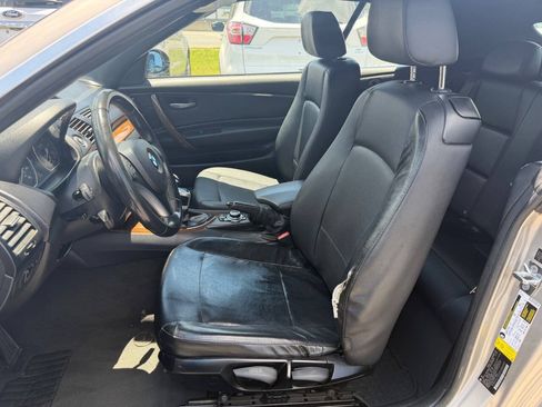 Used 2009 BMW 128i Convertible RWD image 10