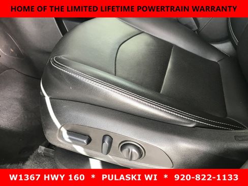 Used 2023 GMC Terrain SLT image 10