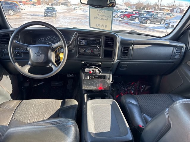 Used 2002 Chevrolet Avalanche 2500 AWD/4WD image 8