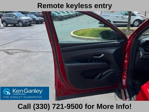 Used 2025 Hyundai Tucson Limited AWD/4WD image 25
