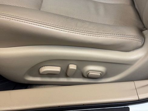 Used 2014 Nissan Altima 2.5 SL w/ Technology Package FWD image 11