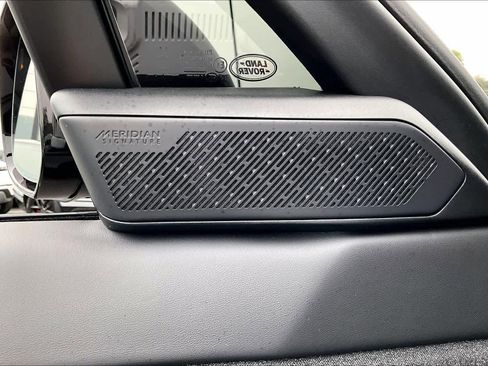 Used 2025 Land Rover Range Rover Sport Autobiography image 36