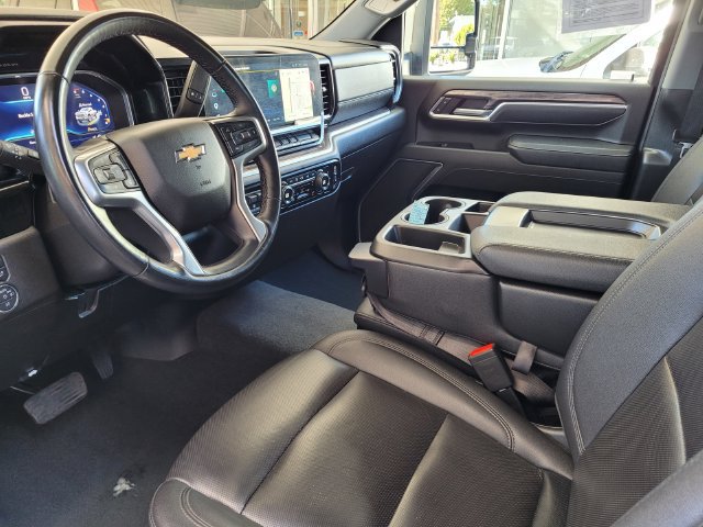 Used 2025 Chevrolet Silverado 2500 LTZ AWD/4WD image 10