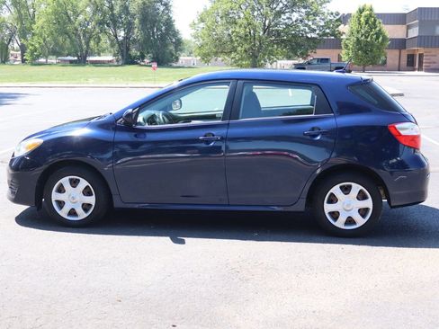 Used 2009 Toyota Matrix FWD image 9