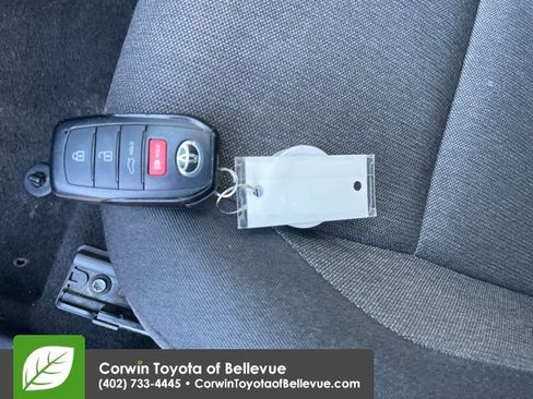 Used 2025 Toyota Camry LE image 27