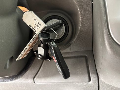 Used 2016 Nissan Frontier SV RWD image 14