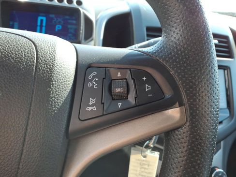 Used 2014 Chevrolet Sonic LT FWD image 18
