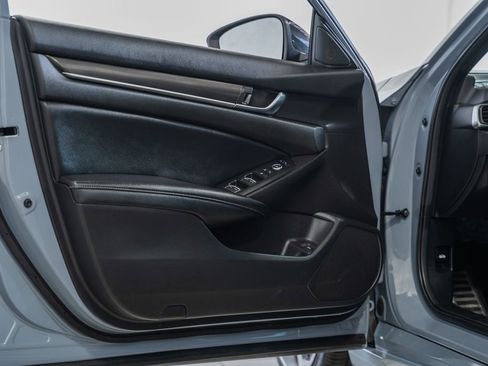 Used 2021 Honda Accord Sport image 32