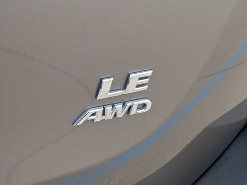 Used 2015 Toyota RAV4 LE image 26