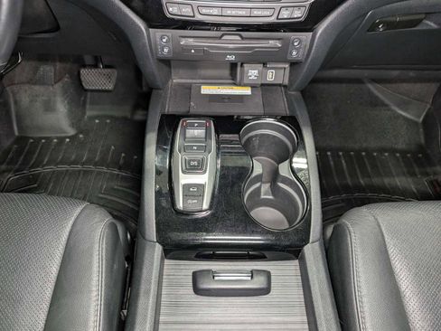 Used 2021 Honda Pilot Elite image 13