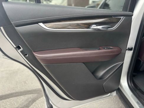 Used 2020 Cadillac XT6 Premium Luxury image 17