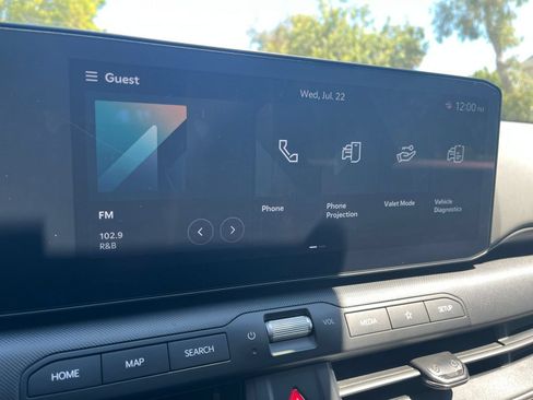 Used 2025 Kia K4 FWD image 20