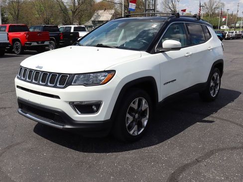 Used 2017 Jeep Compass Limited w/ Navigation Group AWD/4WD image 35