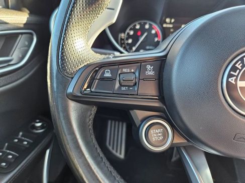Used 2022 Alfa Romeo Giulia Sprint image 15