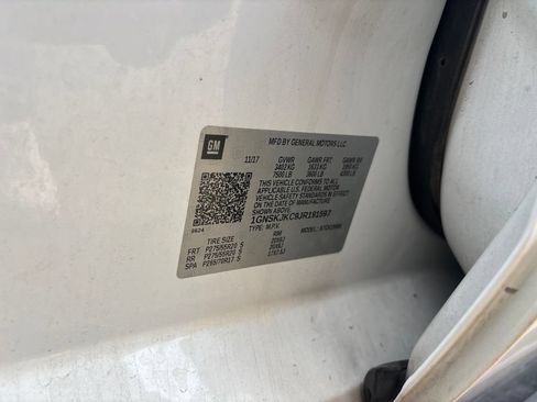 Used 2018 Chevrolet Suburban Premier AWD/4WD image 25