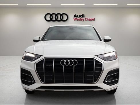 Used 2023 Audi Q5 2.0T Premium w/ Convenience Package AWD/4WD image 8