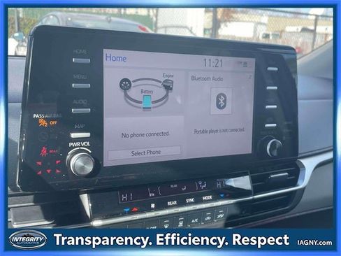 Certified 2021 Toyota Sienna XLE image 29