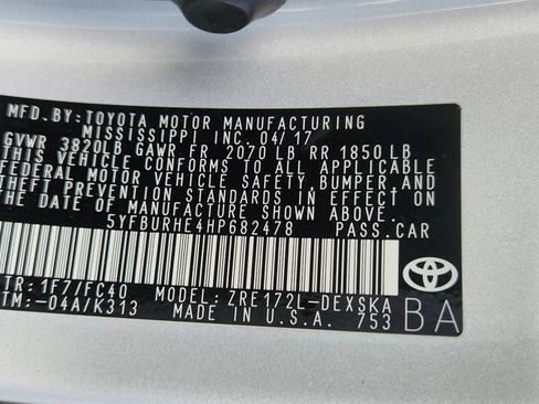 Used 2017 Toyota Corolla SE FWD image 6