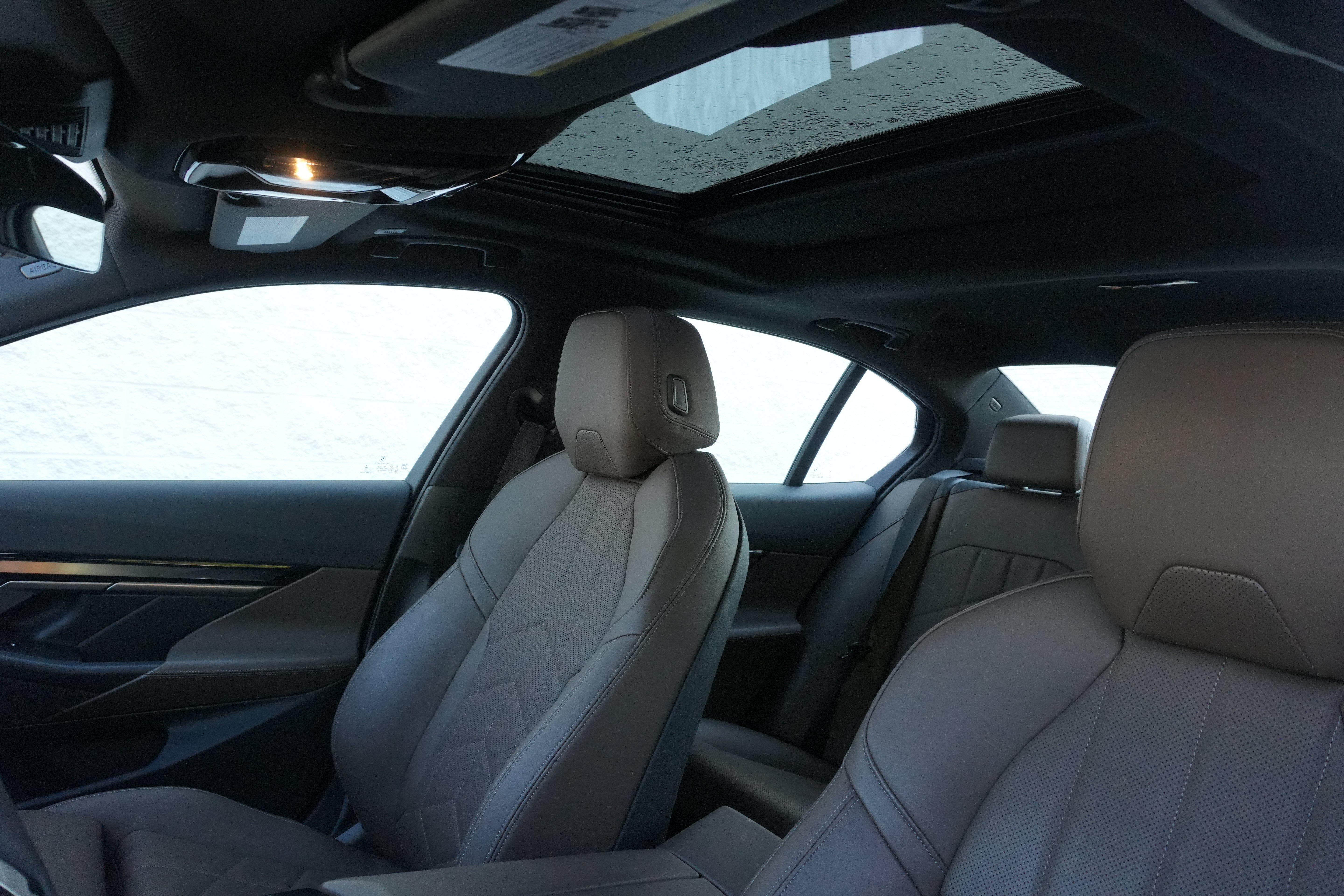Certified 2024 BMW i5 eDrive40i w/ Premium Package RWD image 15