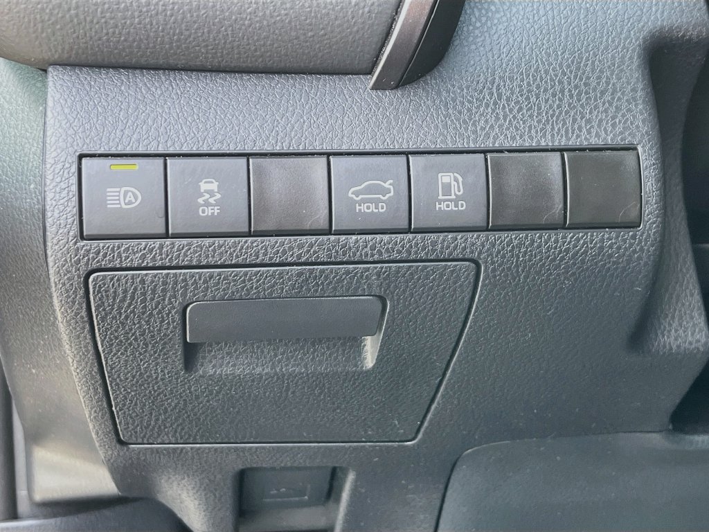 Used 2024 Toyota Camry SE FWD image 20
