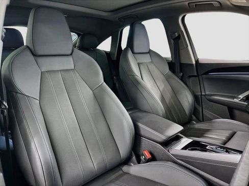 Certified 2025 Audi Q5 Premium Plus w/ Premium Plus AWD/4WD image 15