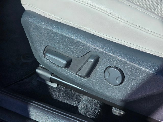 Certified 2023 Kia Niro Wind w/ Wind Preserve Package FWD image 26