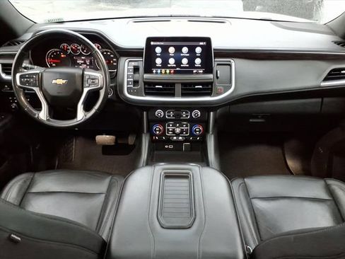 Used 2021 Chevrolet Suburban LT image 20