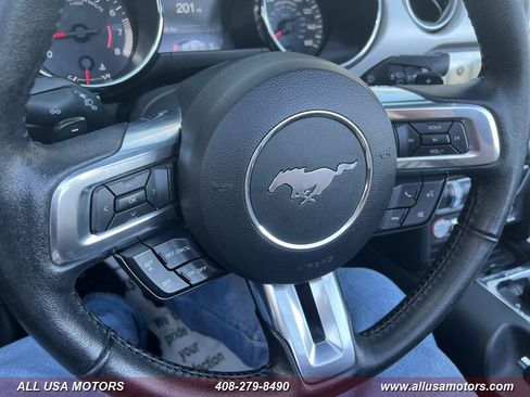 Used 2017 Ford Mustang Premium image 31