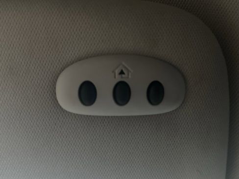 Used 2024 Ford Edge Titanium image 35